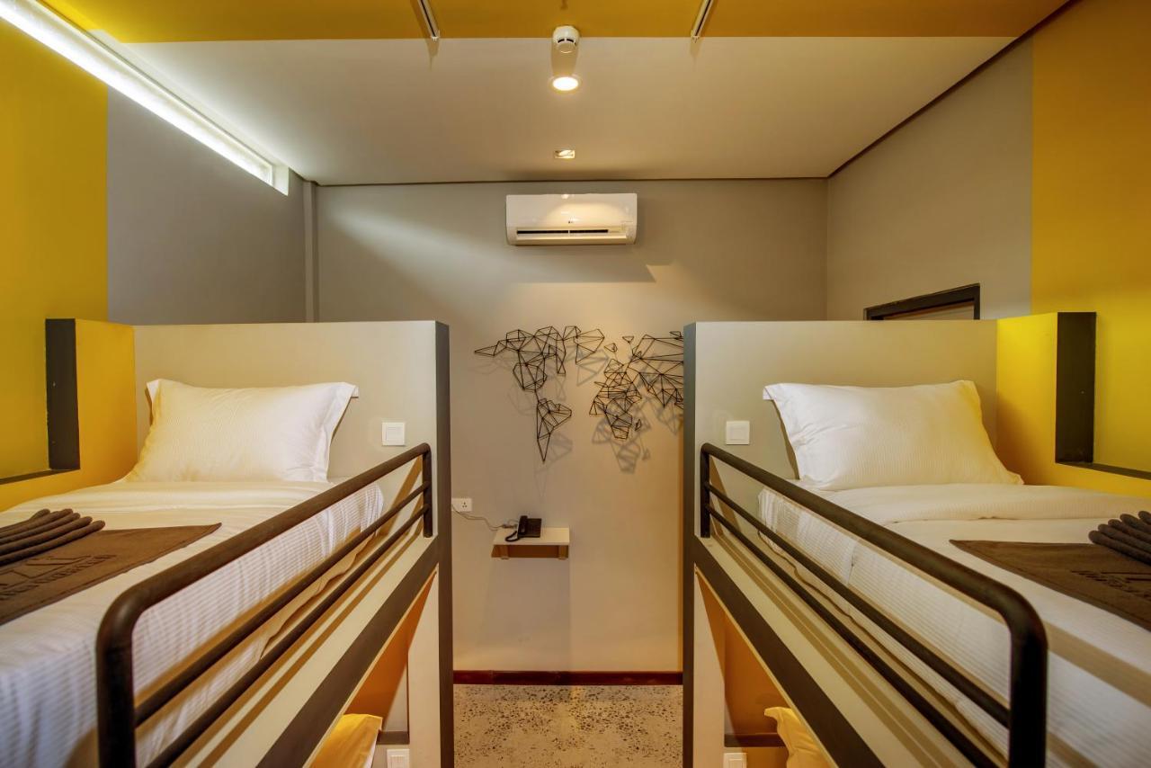 The Twizt - Lifestyle Hostel & Hotel Siem Reap Exterior photo