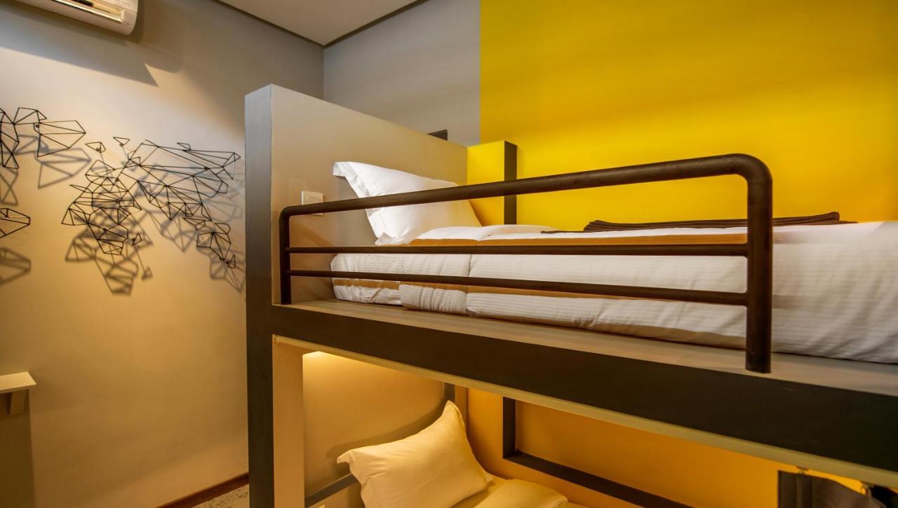 The Twizt - Lifestyle Hostel & Hotel Siem Reap Exterior photo